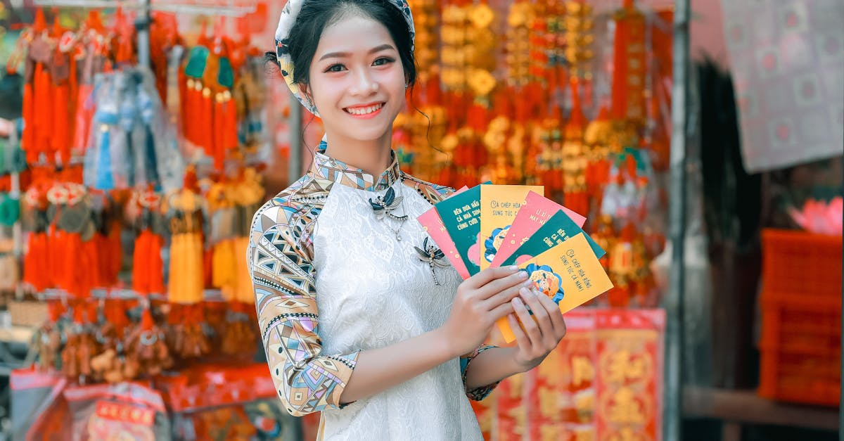 สีเสื้อมงคล เสริมโชคลาภประจำปีนี้